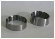 鉄(STKM)外径45 x 厚さ0.5、内径・外径精度 0.05、外径テーパー加工、内径ねじ加工。